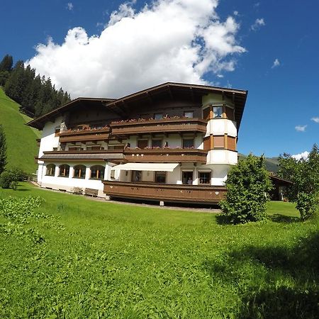 Gaestehaus Alpenland Тукс Екстериор снимка