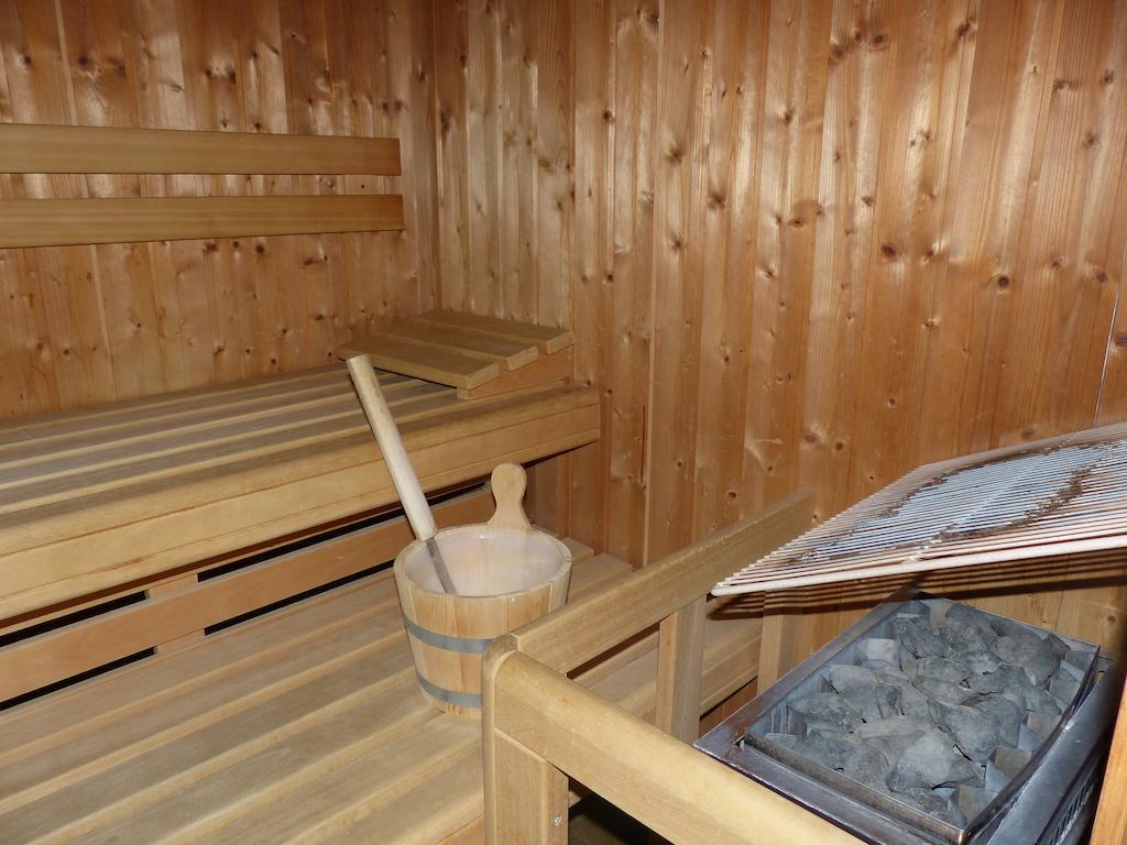 Gaestehaus Alpenland Тукс Екстериор снимка